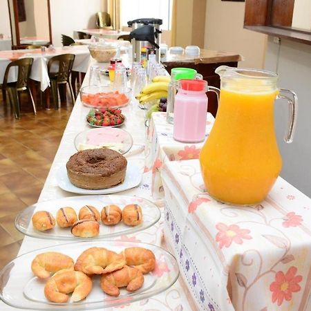 Hostal Ibiza ซานตาครูซเดอลาเซียร์รา ภายนอก รูปภาพ