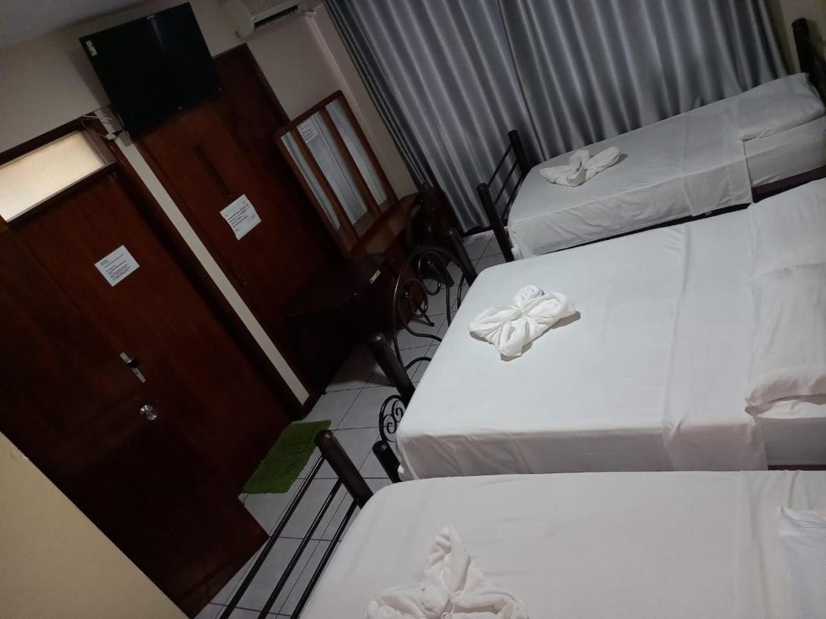 Hostal Ibiza ซานตาครูซเดอลาเซียร์รา ภายนอก รูปภาพ