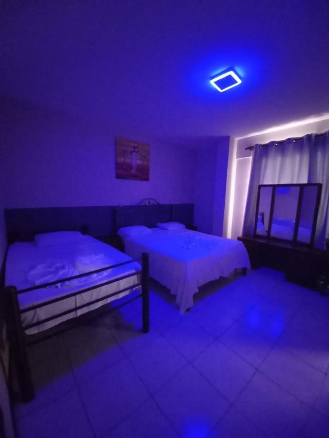 Hostal Ibiza ซานตาครูซเดอลาเซียร์รา ภายนอก รูปภาพ