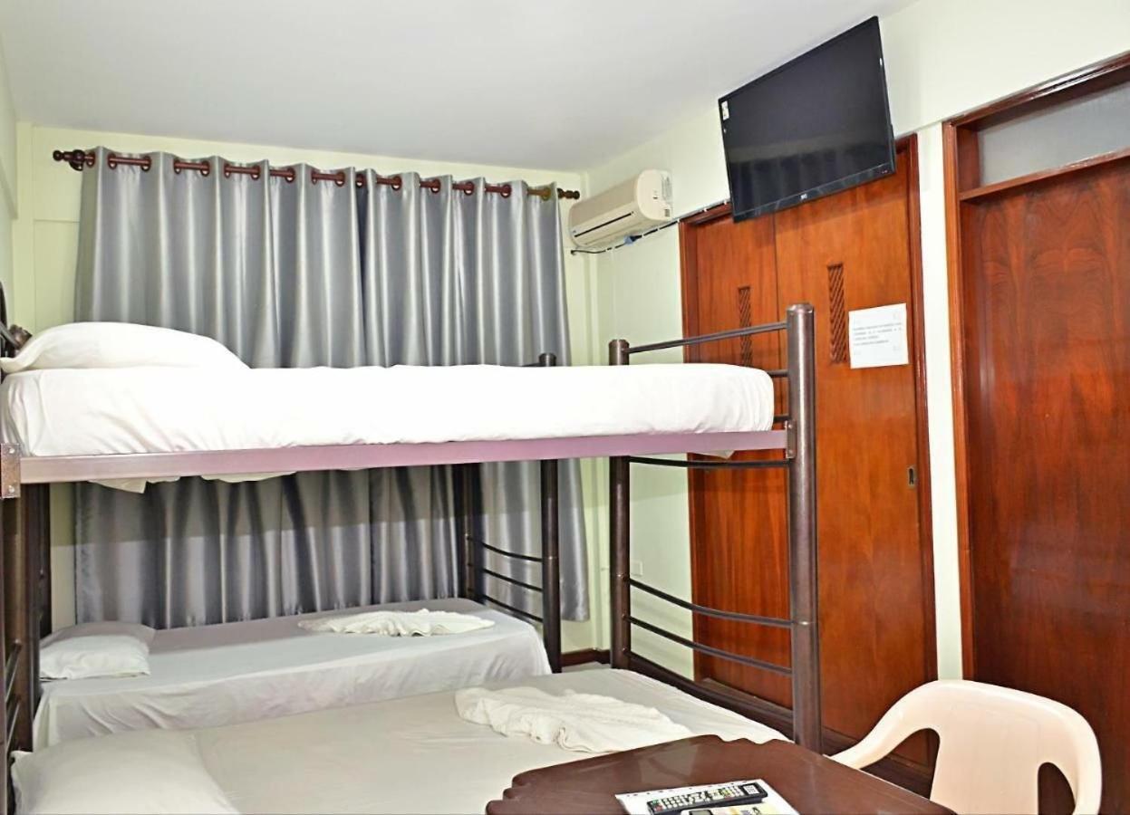 Hostal Ibiza ซานตาครูซเดอลาเซียร์รา ภายนอก รูปภาพ